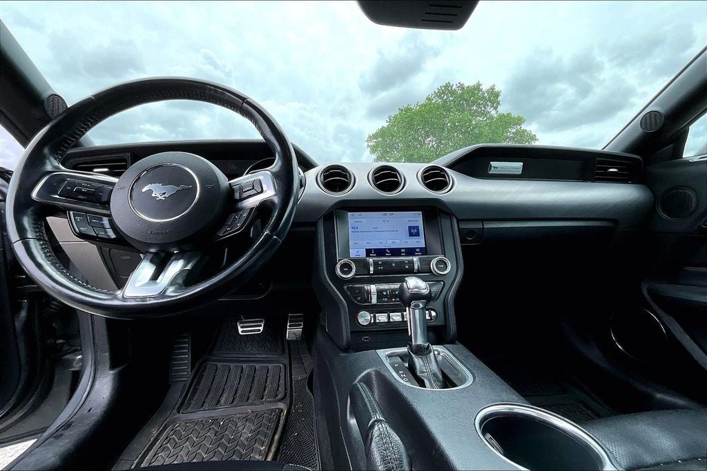 2022 Ford Mustang EcoBoost Premium