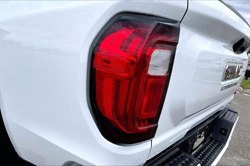 2023 GMC Canyon AT4