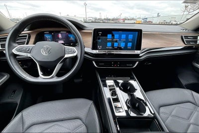 2024 Volkswagen Atlas 2.0T SE w/Technology