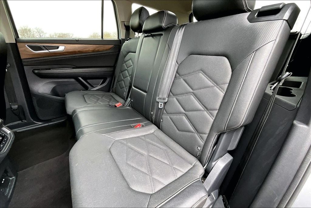 2024 Volkswagen Atlas 2.0T SE w/Technology