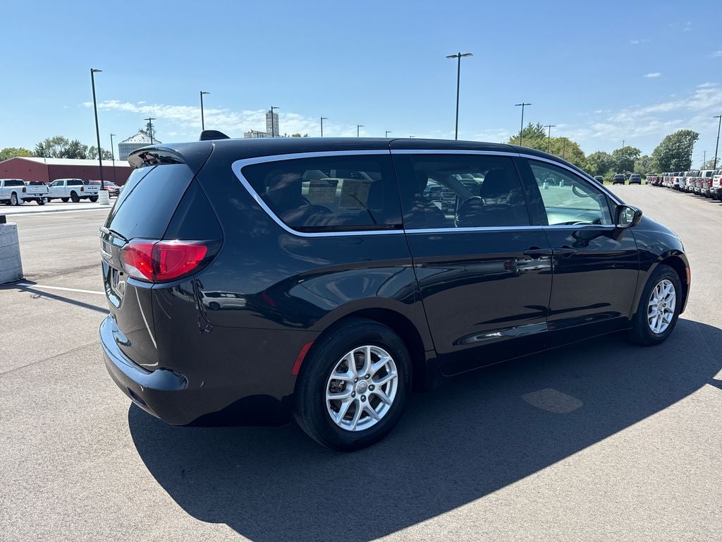 2017 Chrysler Pacifica Touring