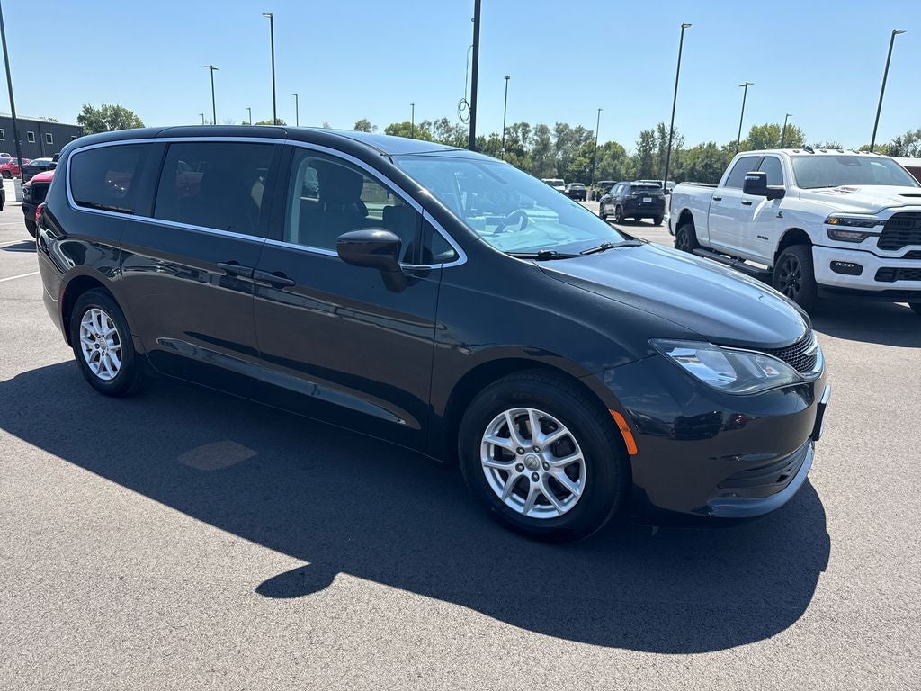 2017 Chrysler Pacifica Touring