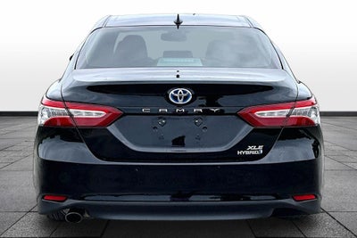 2020 Toyota Camry Hybrid XLE