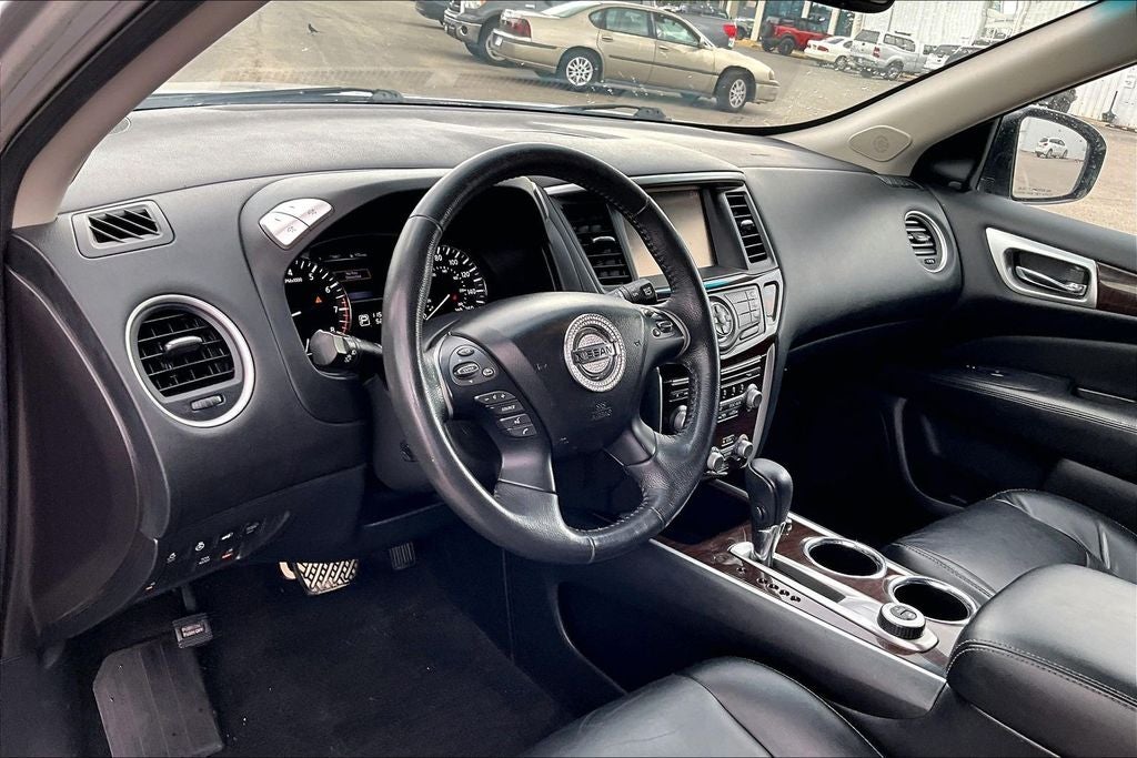 2015 Nissan Pathfinder Platinum