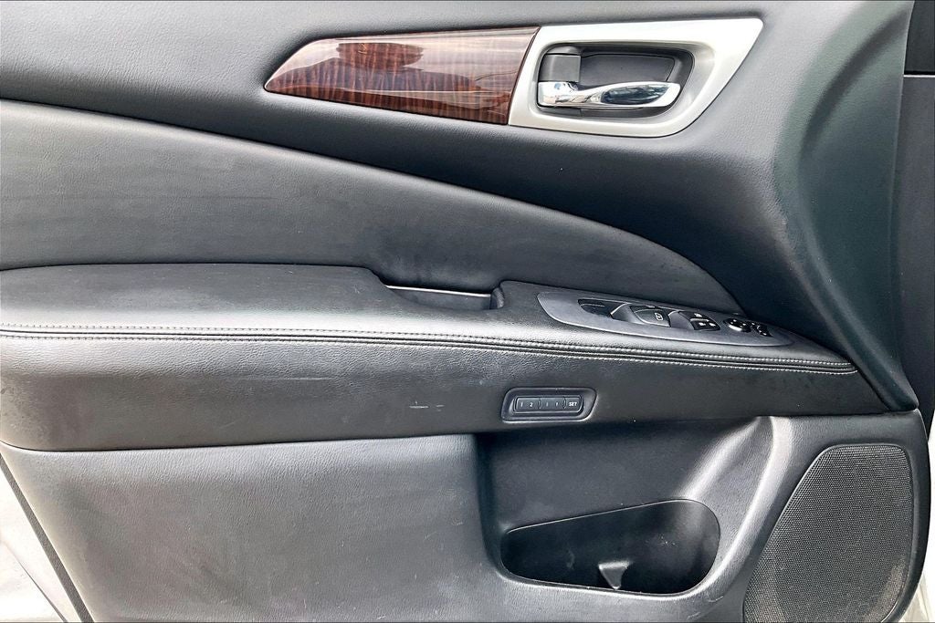 2015 Nissan Pathfinder Platinum