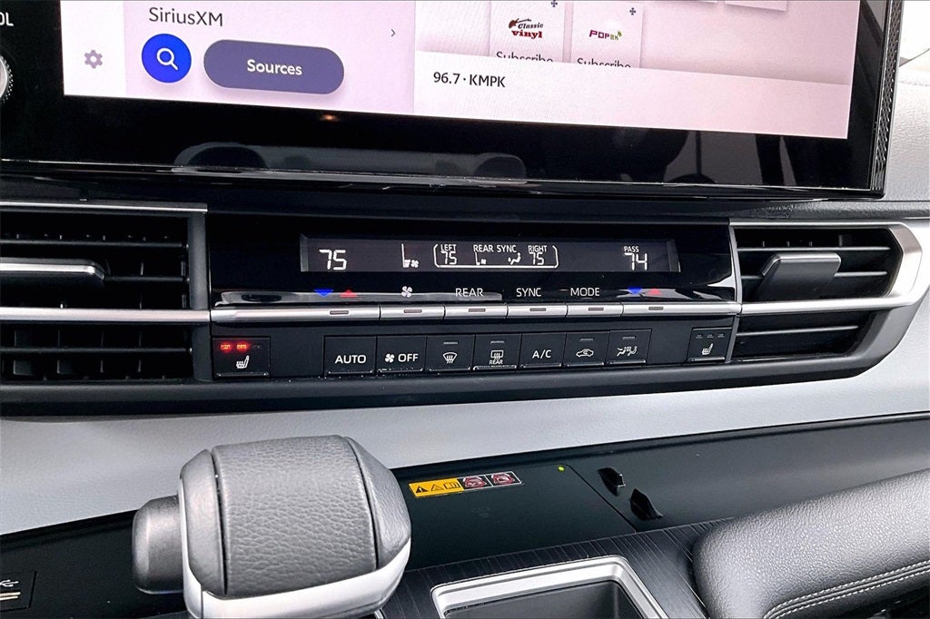 2025 Toyota Sienna XLE 7 Passenger