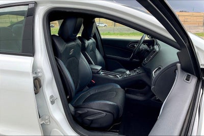 2015 Chrysler 200 S