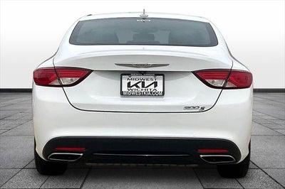 2015 Chrysler 200 S