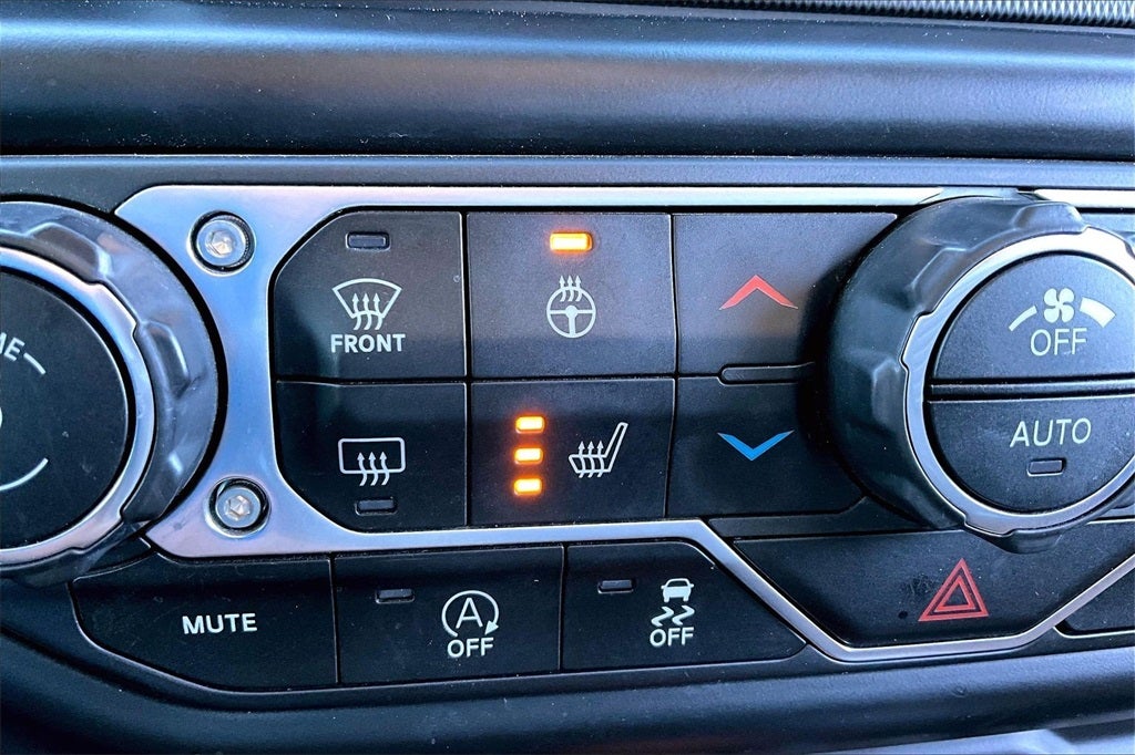 2020 Jeep Wrangler Sahara