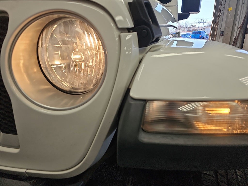 2020 Jeep Wrangler Sahara