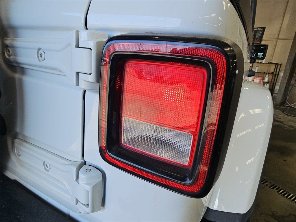 2020 Jeep Wrangler Sahara