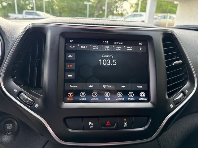 2022 Jeep Cherokee Latitude Lux