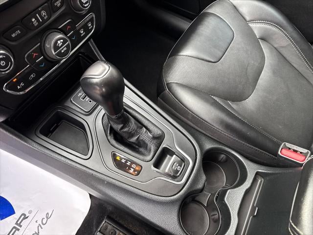 2022 Jeep Cherokee Latitude Lux