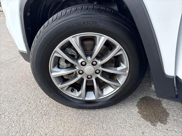 2022 Jeep Cherokee Latitude Lux