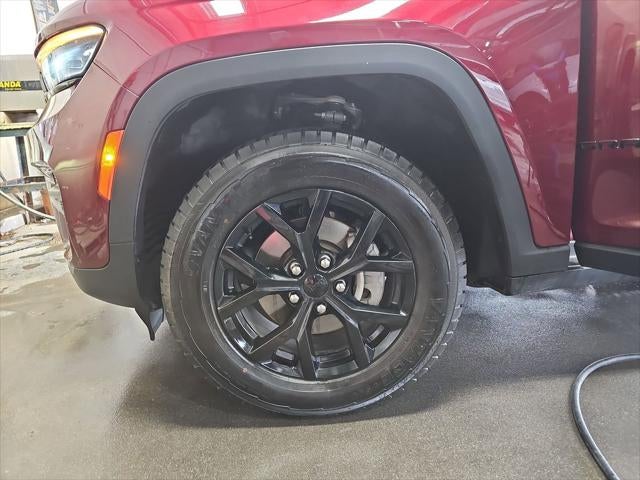 2024 Jeep Grand Cherokee Altitude