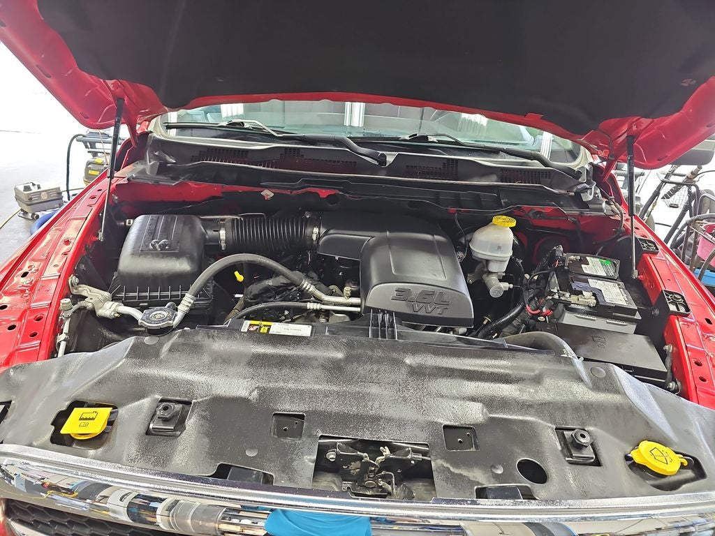 2023 RAM 1500 SLT