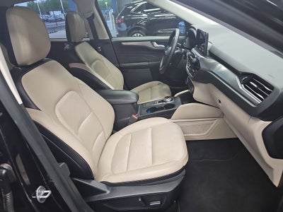 2021 Ford Escape Titanium