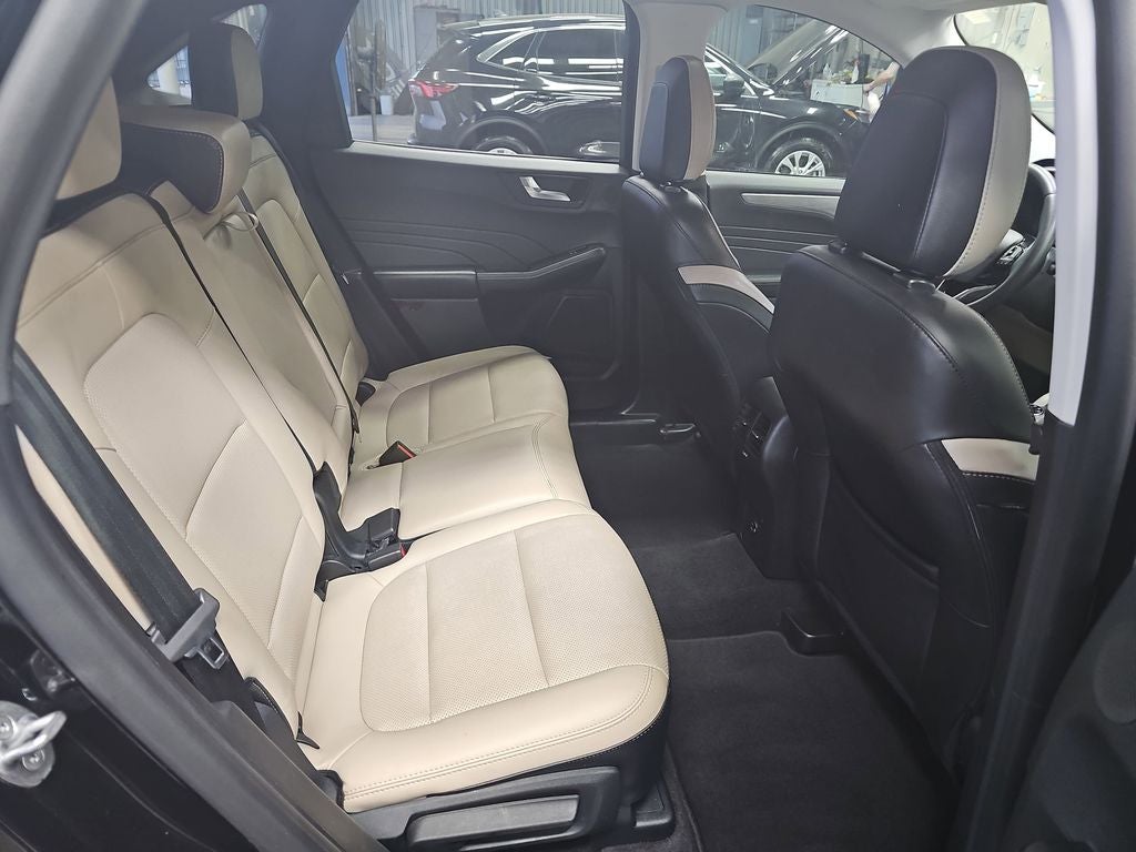 2021 Ford Escape Titanium