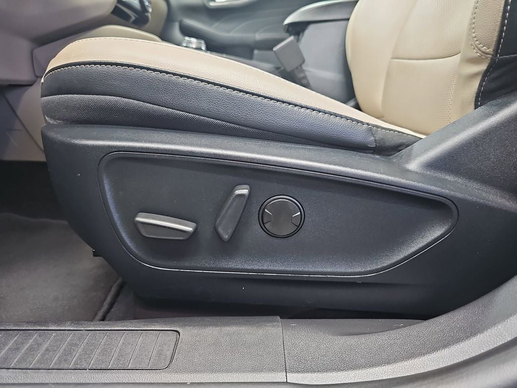 2021 Ford Escape Titanium