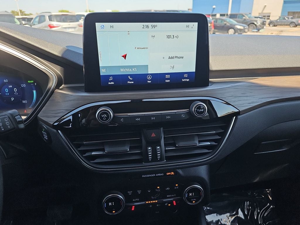 2020 Ford Escape Hybrid Titanium
