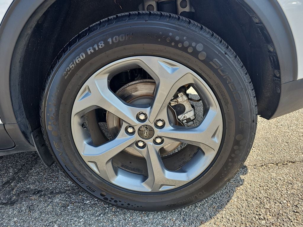 2025 Ford Escape ST-Line Select