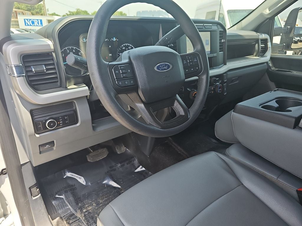 2023 Ford F-350 XL