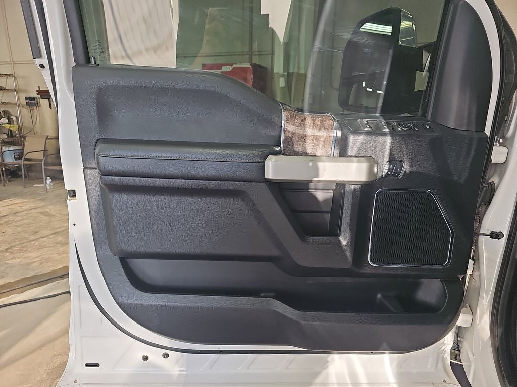 2017 Ford F-350 Lariat