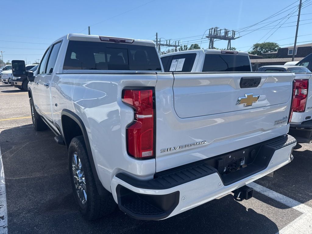 2024 Chevrolet Silverado HD High Country