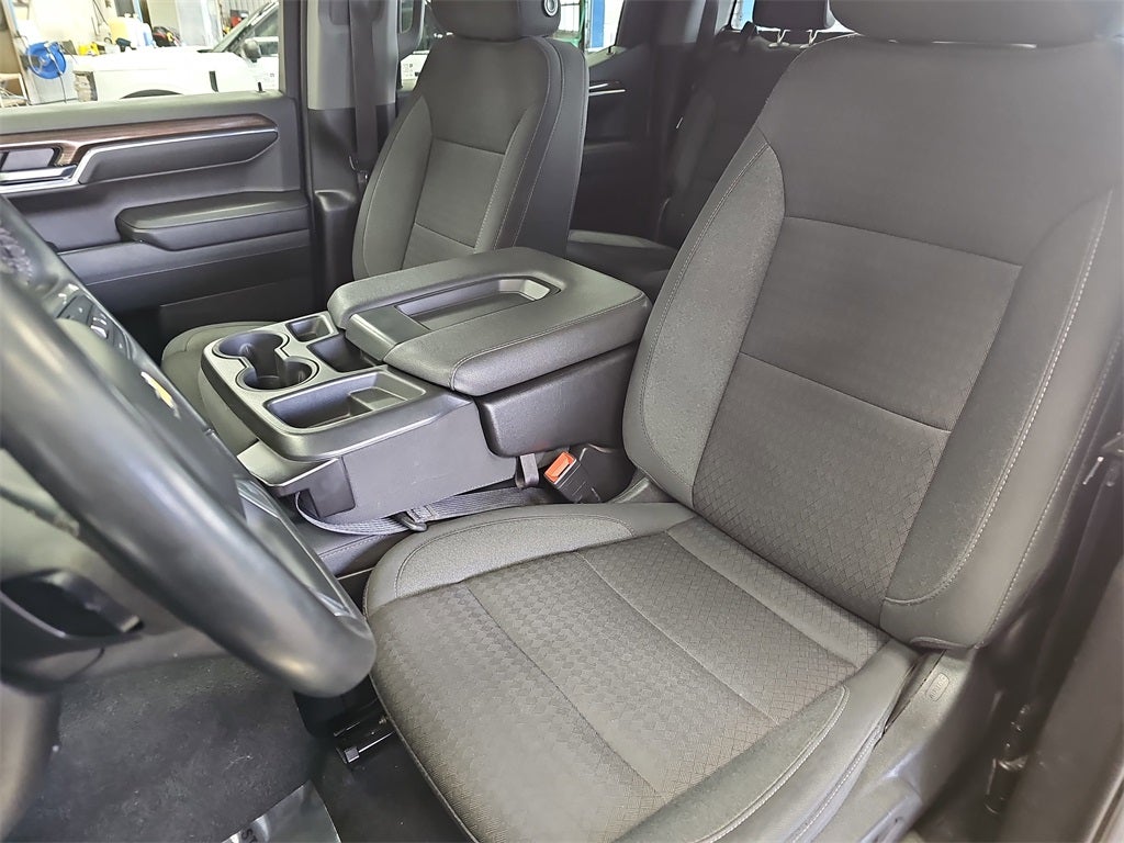 2023 Chevrolet Silverado LT