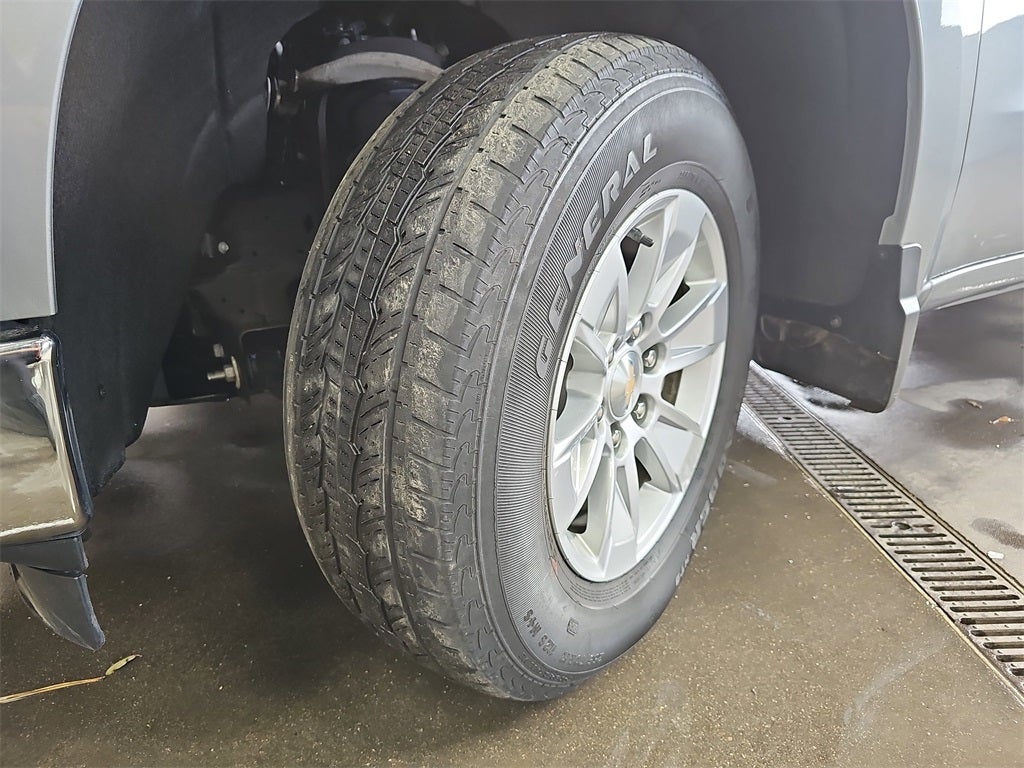 2023 Chevrolet Silverado LT