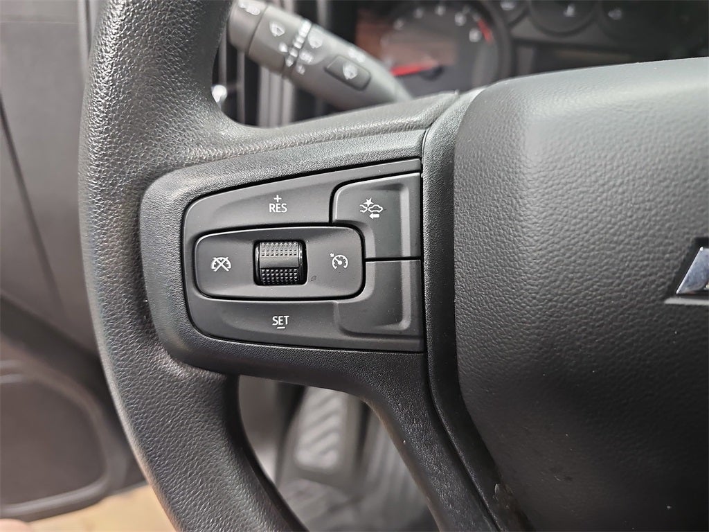 2025 Chevrolet Silverado Custom