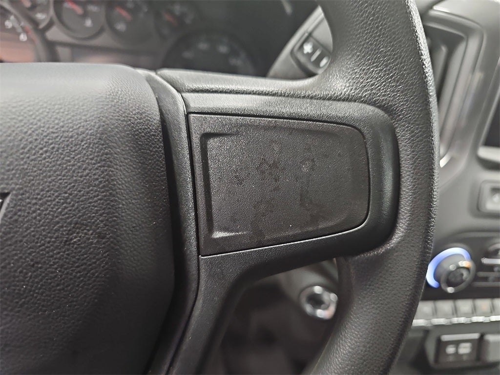 2025 Chevrolet Silverado Custom