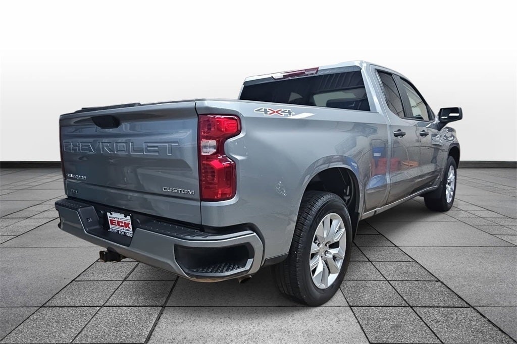 2025 Chevrolet Silverado Custom