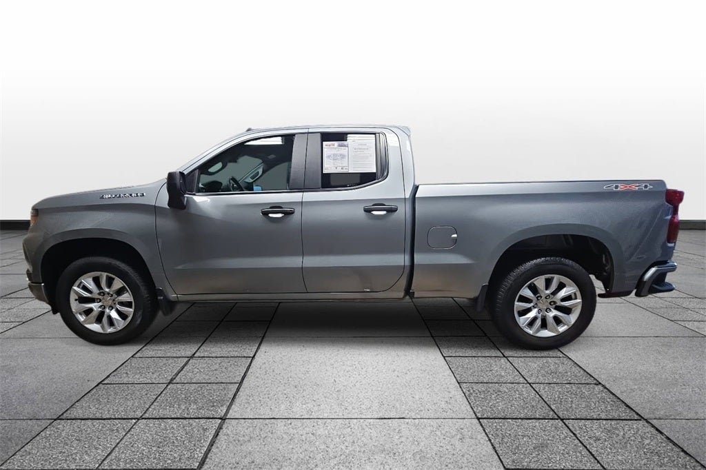 2025 Chevrolet Silverado Custom