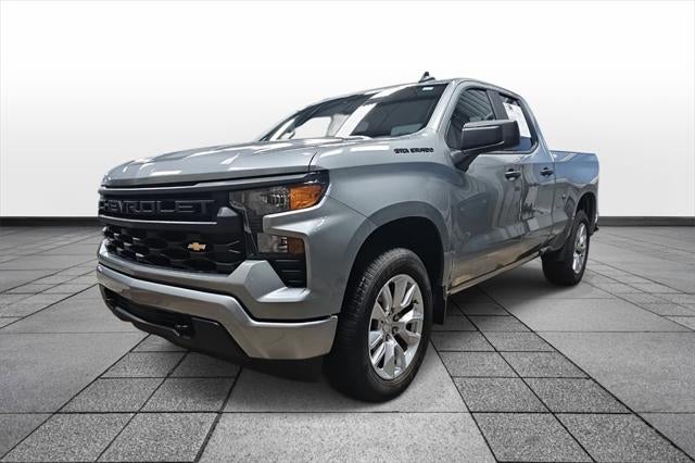 2025 Chevrolet Silverado Custom