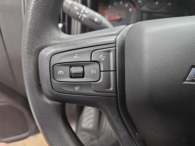 2025 Chevrolet Silverado Custom