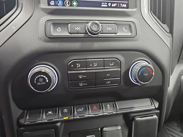 2025 Chevrolet Silverado Custom