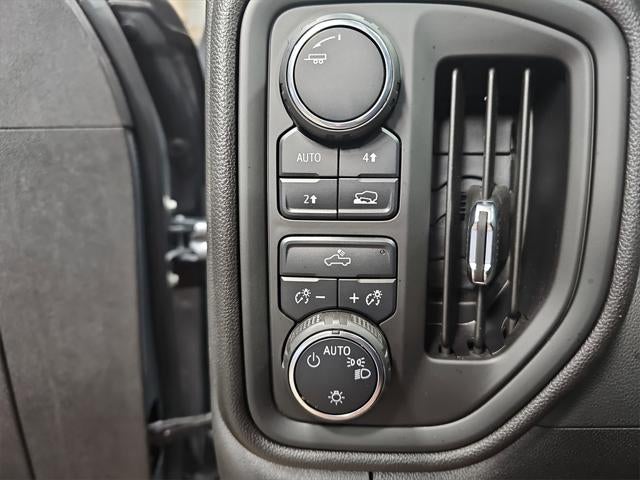 2025 Chevrolet Silverado Custom