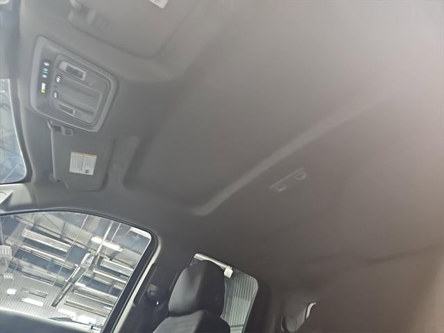 2025 Chevrolet Silverado Custom