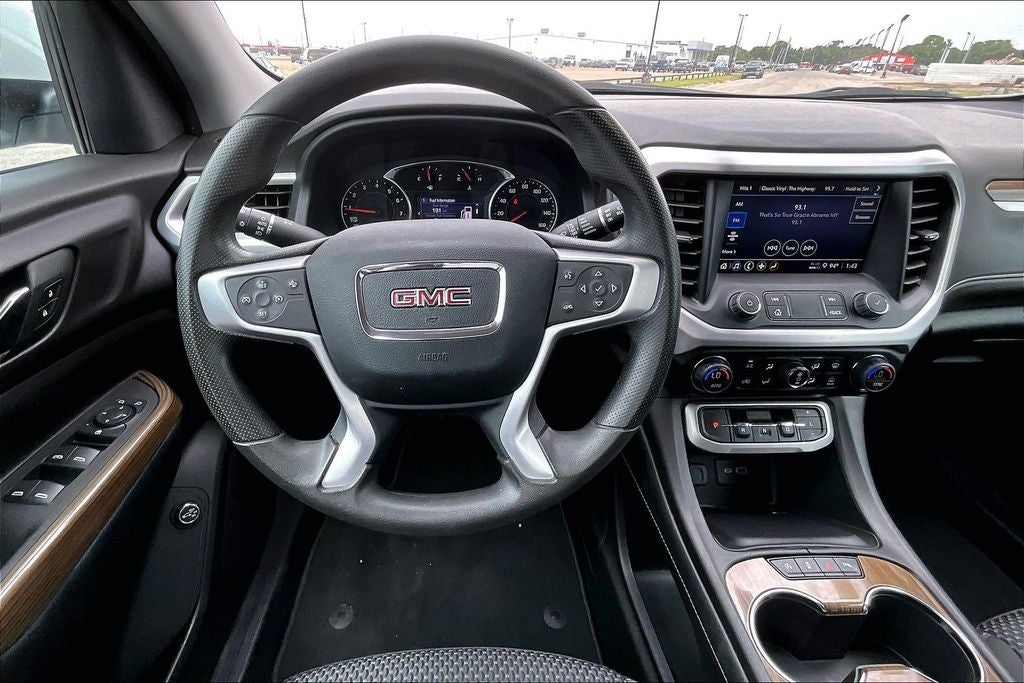 2023 GMC Acadia SLE