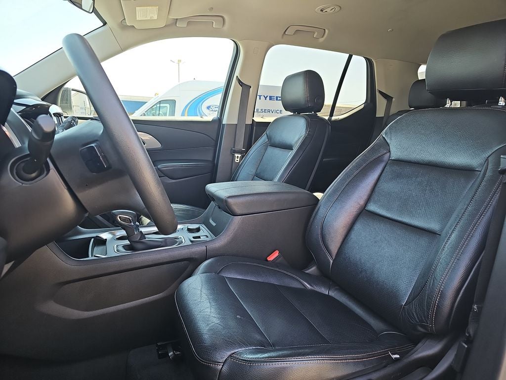 2021 Chevrolet Traverse LS