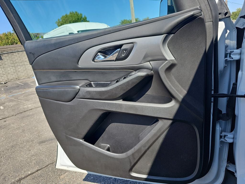 2021 Chevrolet Traverse LS