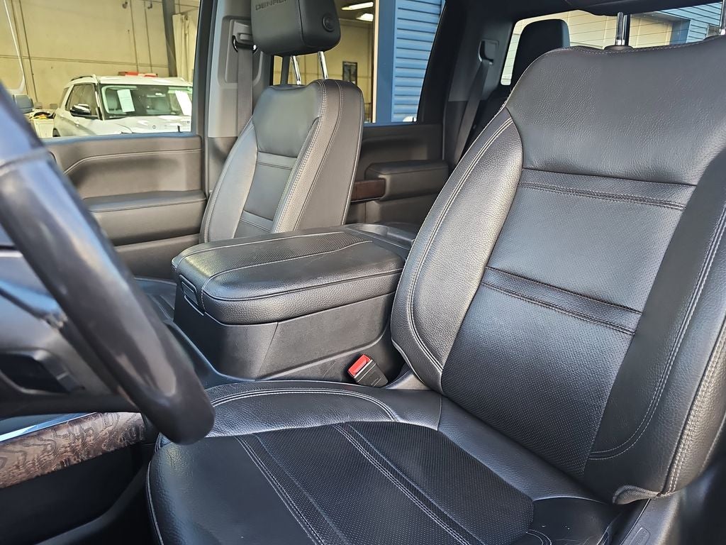 2023 GMC Sierra HD Denali