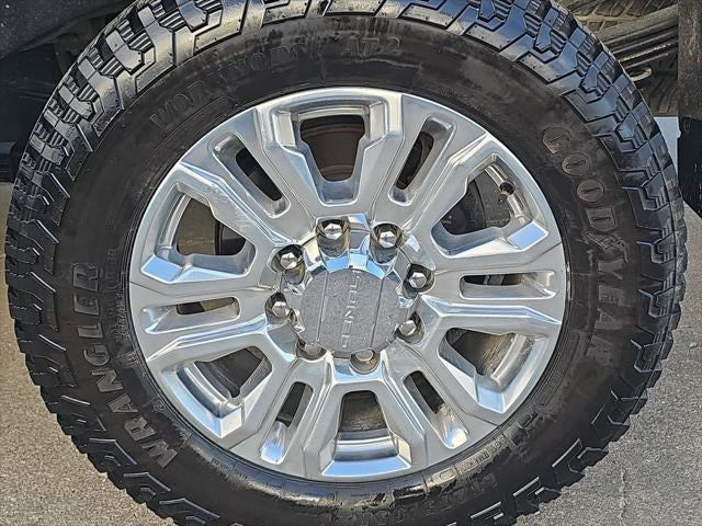 2023 GMC Sierra HD Denali