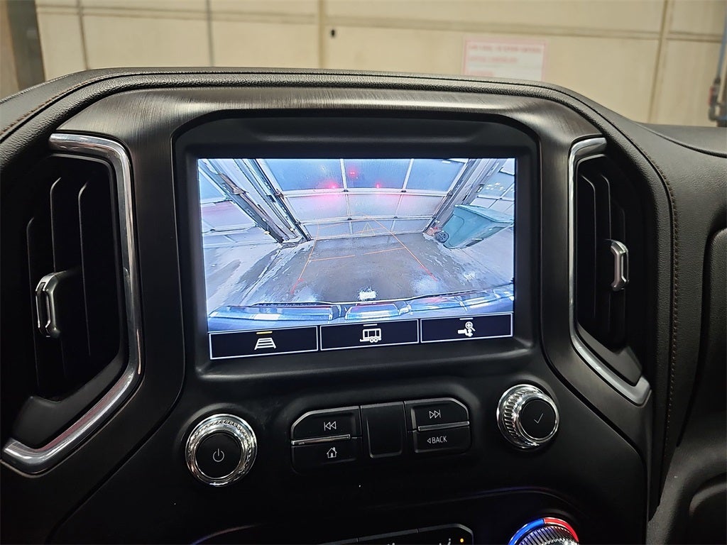 2022 GMC Sierra Limited AT4