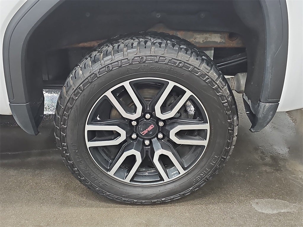 2022 GMC Sierra Limited AT4