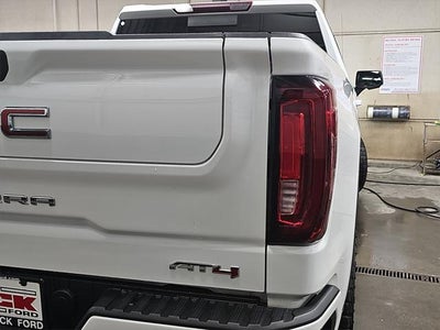 2022 GMC Sierra Limited AT4