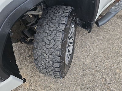 2022 GMC Sierra Limited AT4