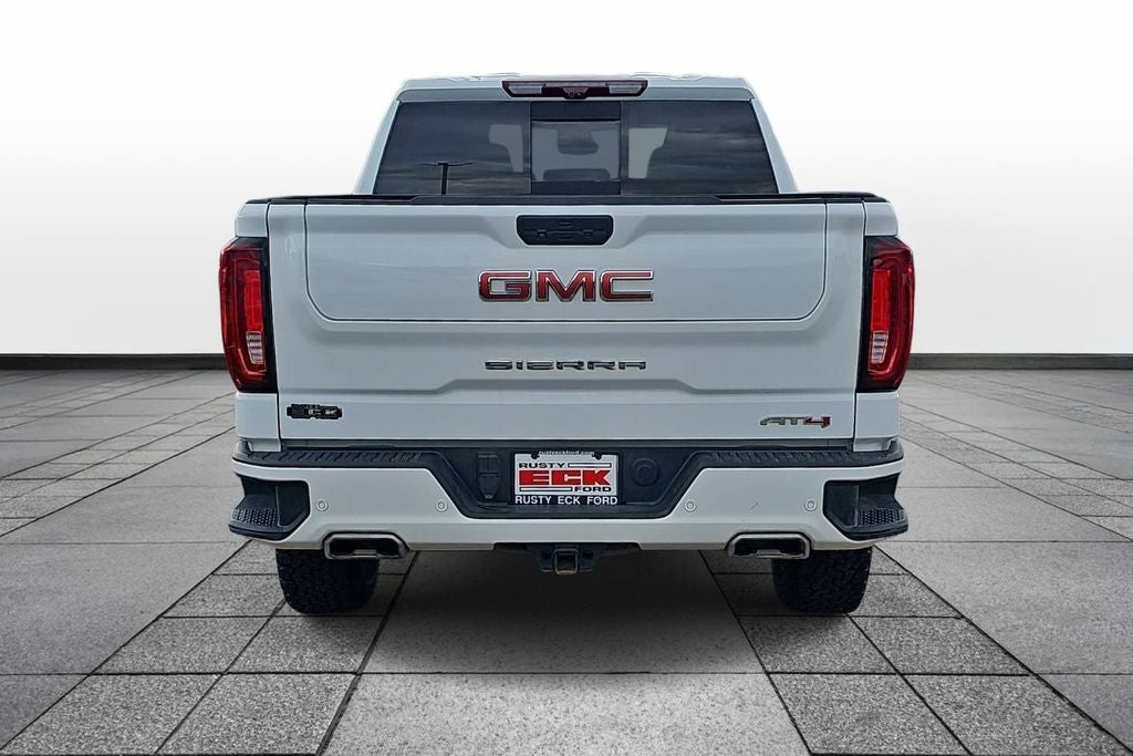 2022 GMC Sierra Limited AT4