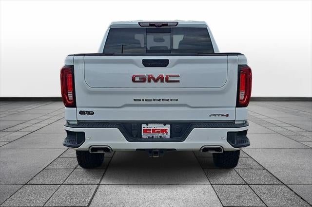 2022 GMC Sierra Limited AT4